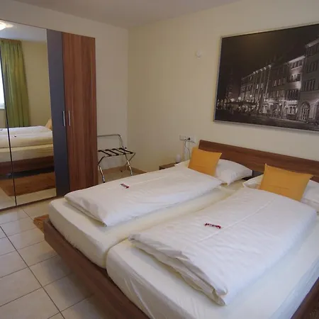 Schoneck Garni - - Hochschwarzwald 3*