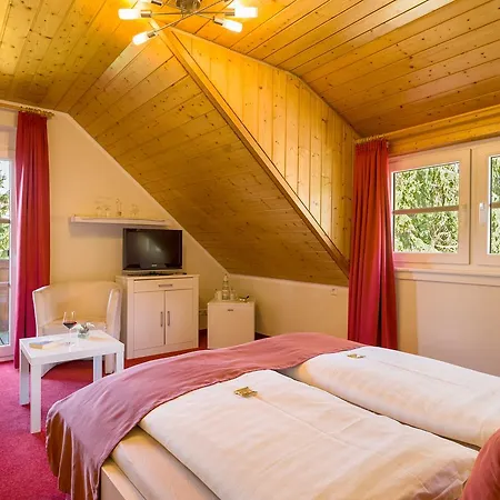Schoneck Garni - - Hochschwarzwald 3*