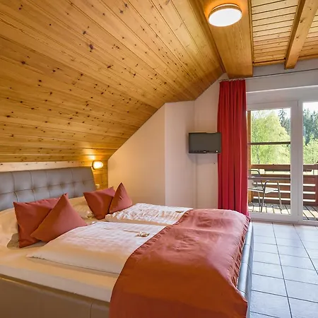 Hotel Schoneck Garni - - Hochschwarzwald Schluchsee